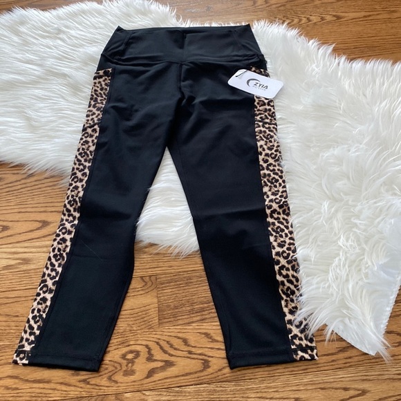 ZYIA Active Brilliant High Rise Cropped Pocket Leggings Black Leopard Size 6-8 - Picture 1 of 8